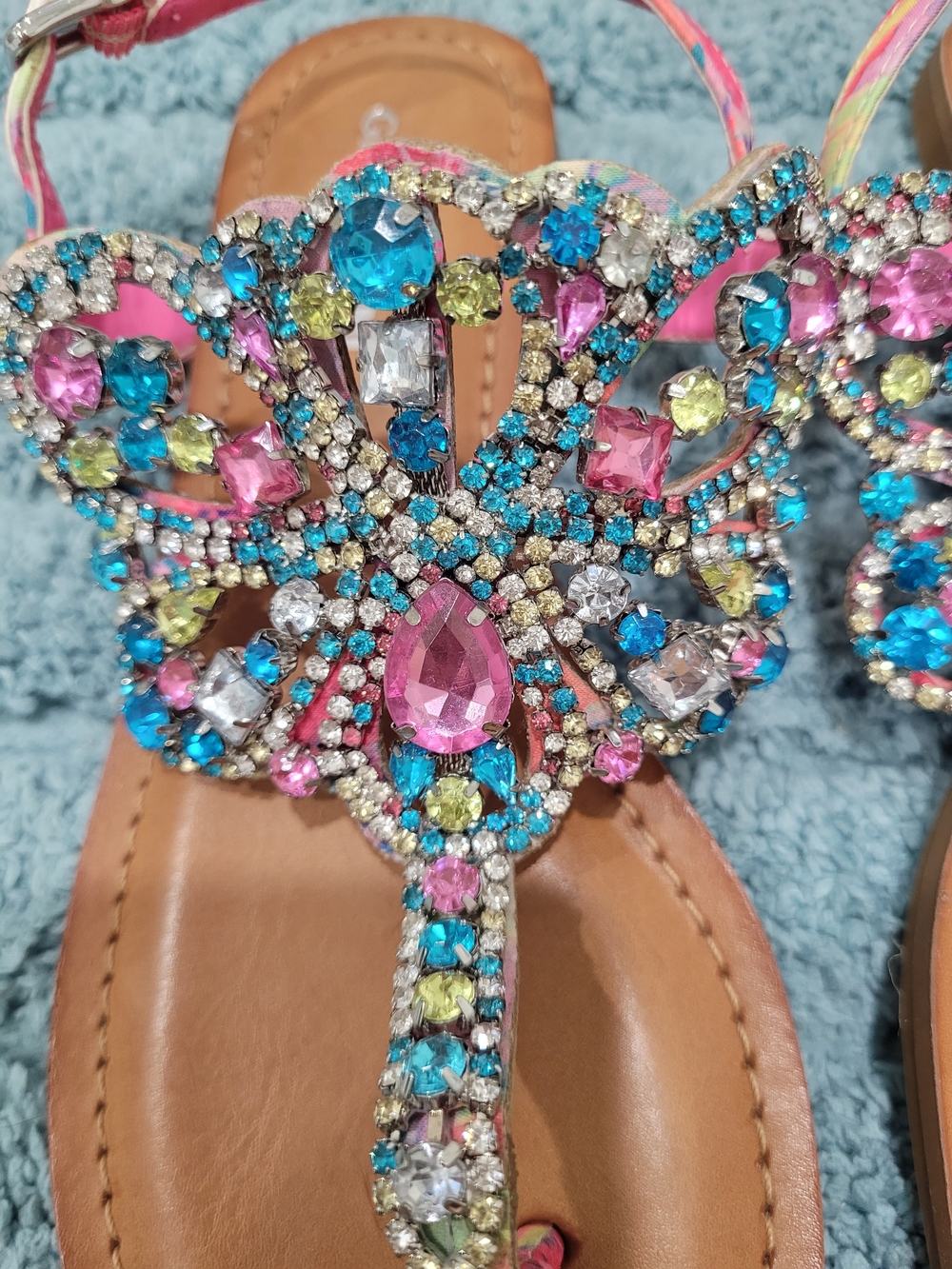 Gianni Bini Butterfly Rhinestone Jeweled T-Strap Sandals Womens Size 6 NEW - Picture 3 of 6